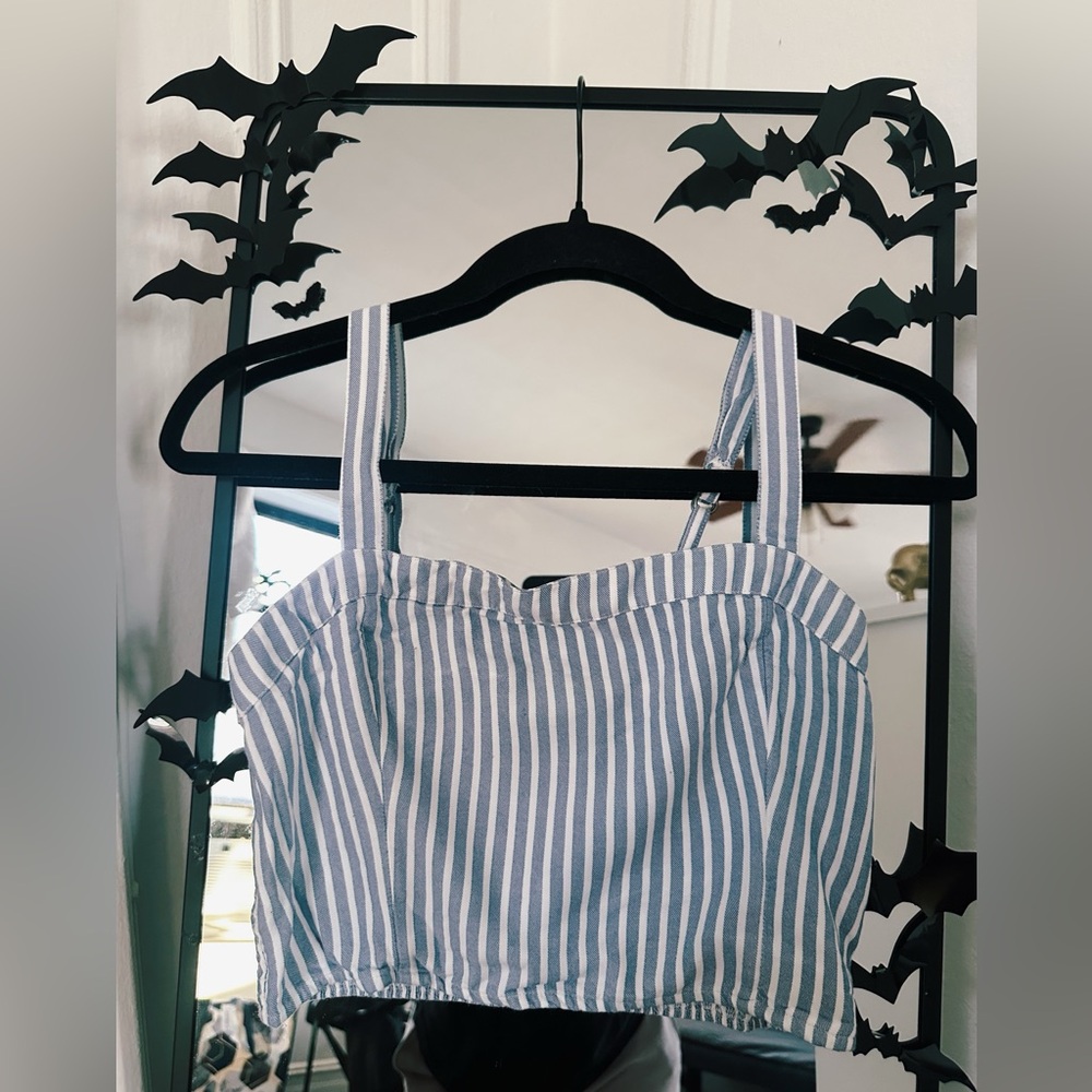 Hollister Blue & White Striped Crop Top – Size M